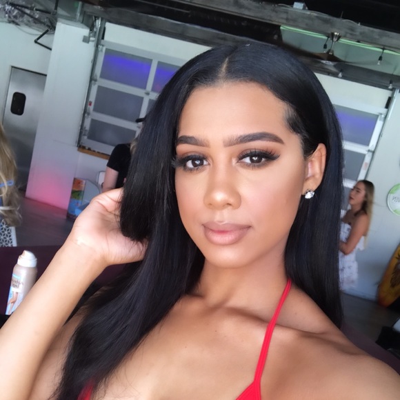 Meet your Posher, Essence - Picture 1 of 1